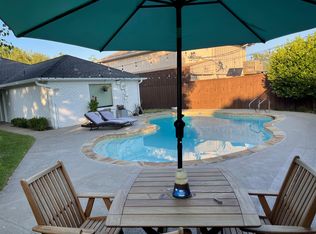 7414 Meadow Rd, Dallas, TX 75230