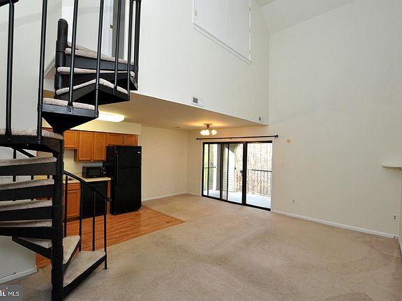 5th image of 28 Bridgewater Dr