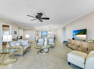 1050 Borghese Ln APT 605, Naples, FL 34114