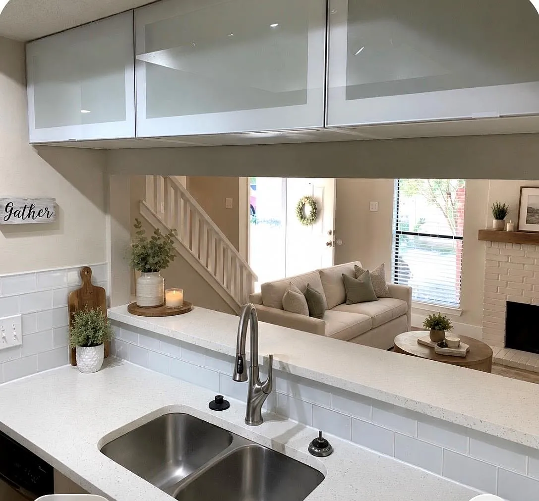 3 bed, 2.5 bath, 1750 sqft, $2,100 — Photo 3