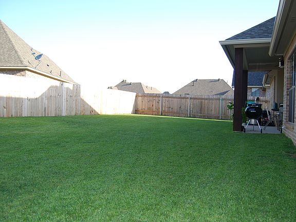 3rd image of 341 Antietam Dr