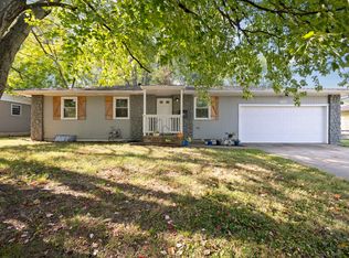 2746 W Whiteside St, Springfield, MO 65807