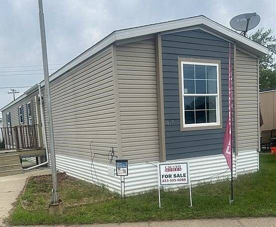 1st image of 1037 Center Cir NE #A037