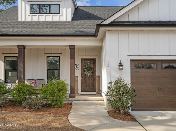 11 Sailview Court, Hampstead, NC 28443