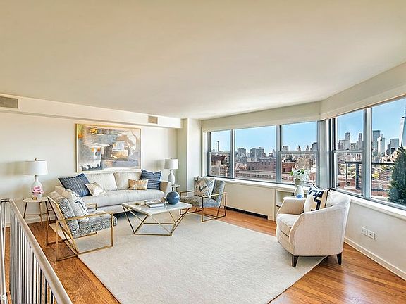 4th image of 175 W 13th St