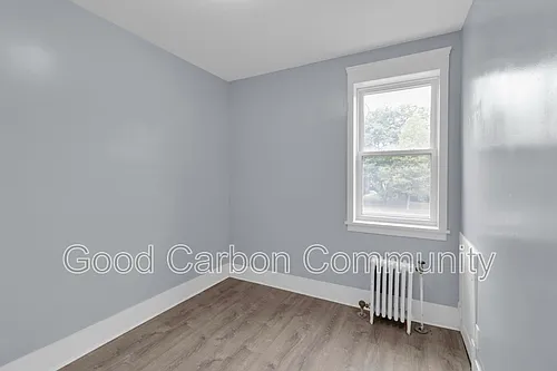 2809 Main St #2 Photo 1