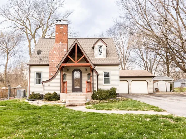 20 Green Oaks, Belleville, IL 62223