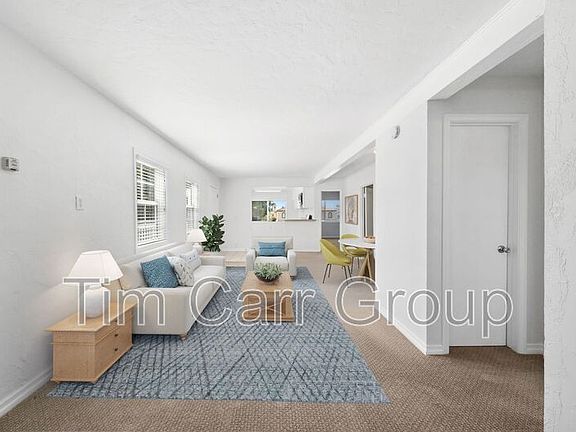 3rd image of 465 1/2 E Santa Ana Ave