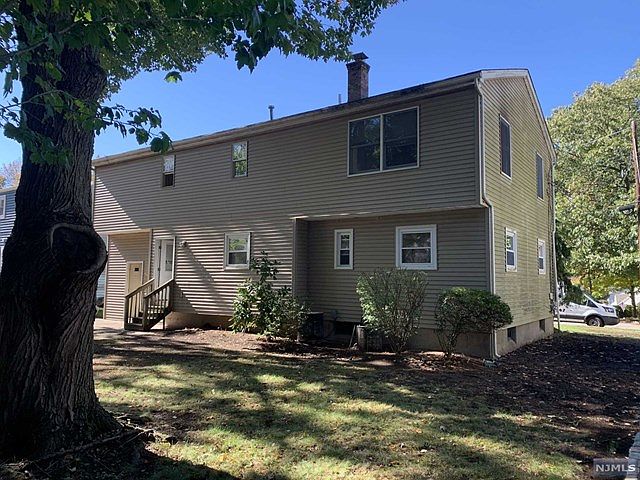 2nd image of 81 Walsh Dr
