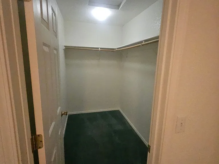 2304 E Oleander Dr — Photo 9