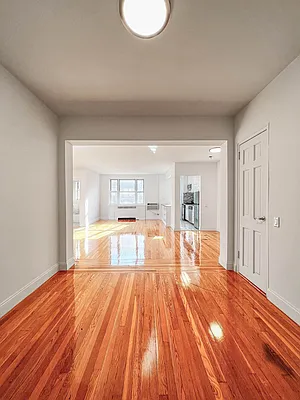 Rented by Oxford Property Group | media 3