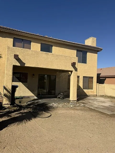 4 bed, 2420 sqft, $1,995 — Photo 3