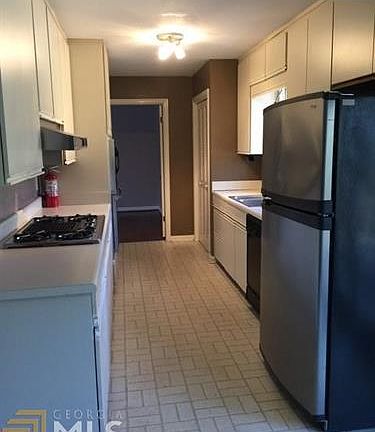 2nd image of 3621 Tanglewood Dr