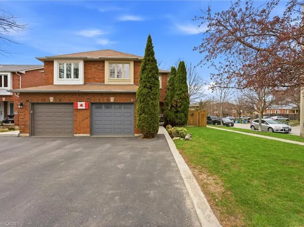 31 Wakefield Ln, Hamilton, ON L8B 0M7