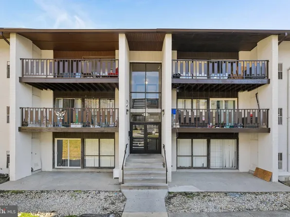 3138 Brinkley Rd APT 102, Temple Hills, MD 20748