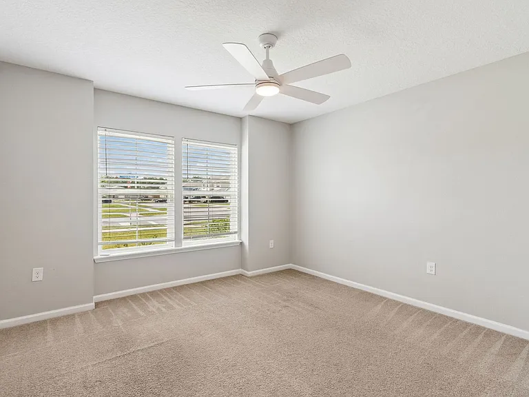 70305 Winding River Dr — Photo 19