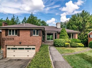 4661 Meadowgreen Dr, Pittsburgh, PA 15236