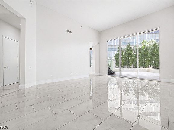 4th image of 2877 Paradise Rd Unit 104