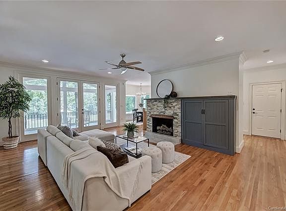 2nd image of 180 Atlantic Way #329