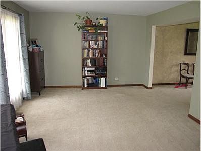 5th image of 204 Timber Oaks Dr