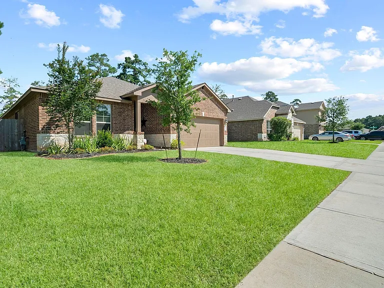 14011 Wolftrap Ln — Photo 32