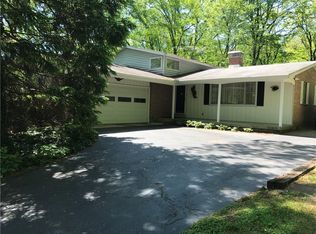 929 White Oak Dr, Springfield, OH