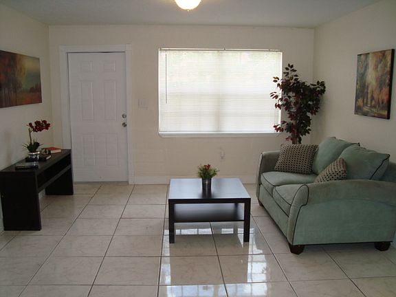 4th image of 3420 Berkeley Blvd