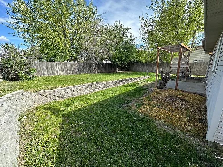 306 Quail Cove Cir — Photo 18