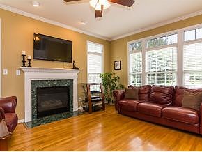 4th image of 433 Turnberry Dr