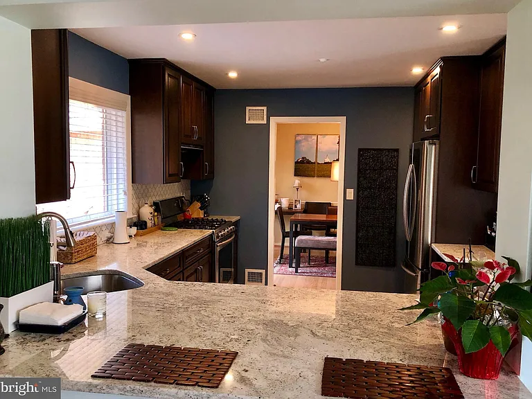 6910 Park Terrace Dr — Photo 44