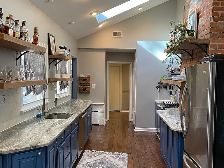 7843 Oakhurst Cir — Photo 18