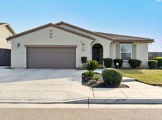 2406 N Leanna Ave, Fresno, CA 93737
