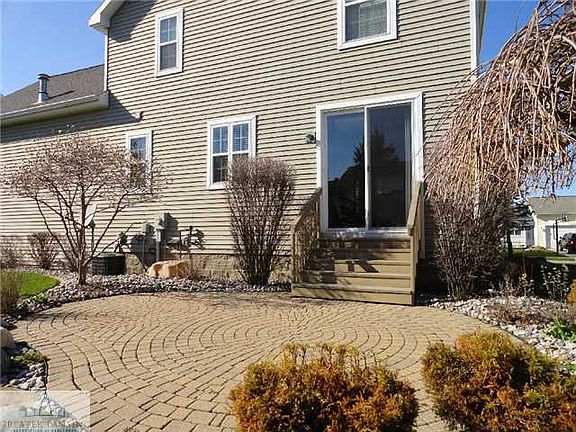 5th image of 493 E Avocet Dr