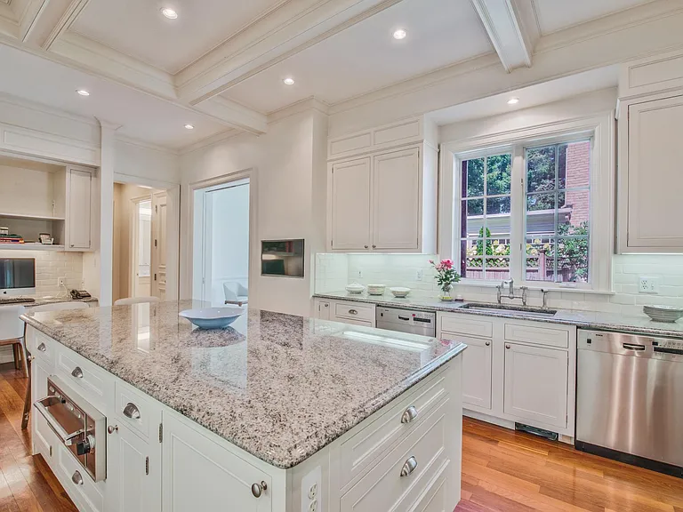 200 Aspen Rd — Photo 12