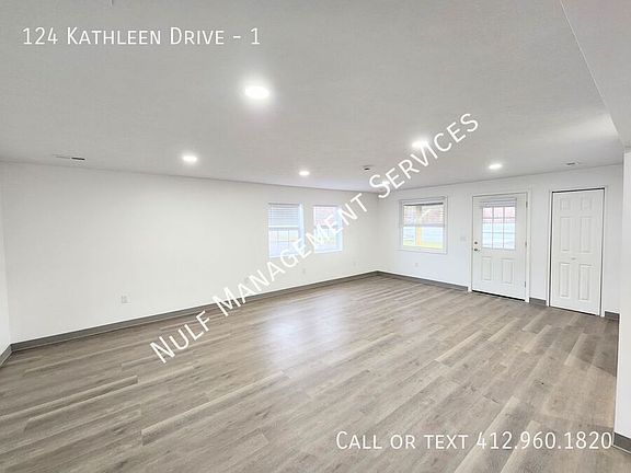 3rd image of 124 Kathleen Dr #1