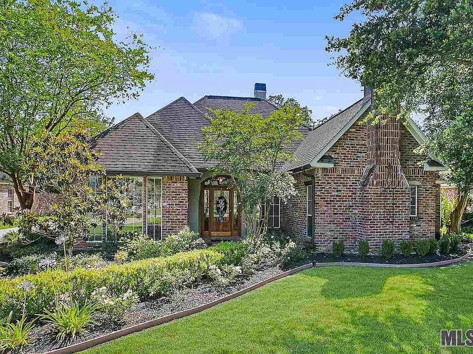 1st image of 39405 Woodrun Cir