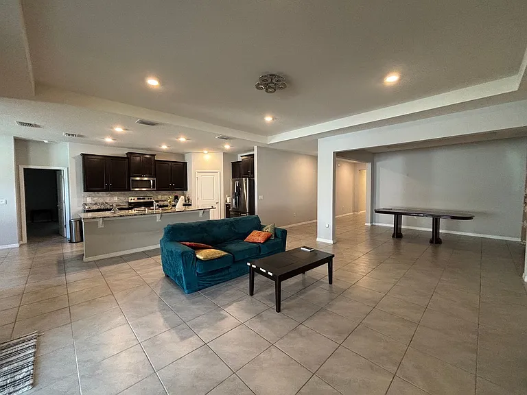 8288 SW 59th Ave — Photo 4