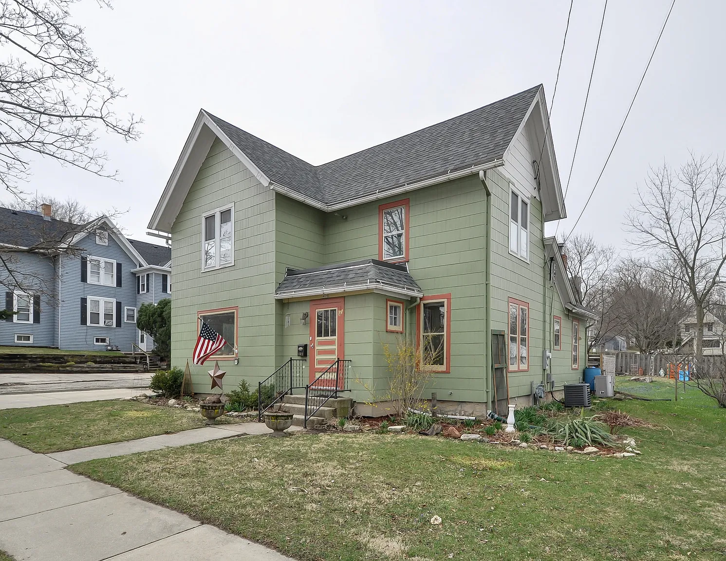 409 Origen St photo 1