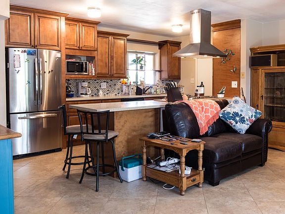 family room to kitchen