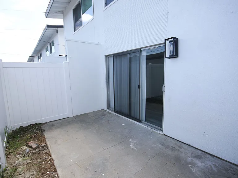 2709 S Baker St — Photo 23