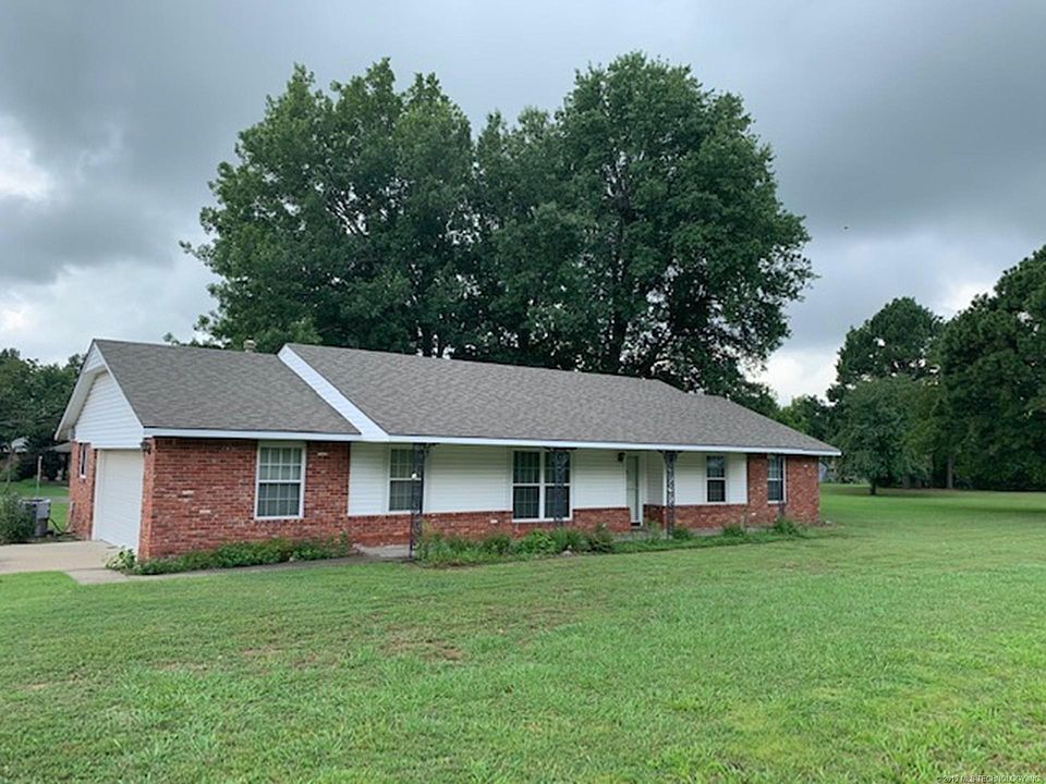 1st image of 739 Valentine Ln