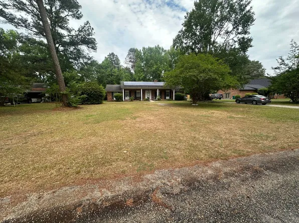 2161 Tanglewood Rd, Sumter, SC 29154