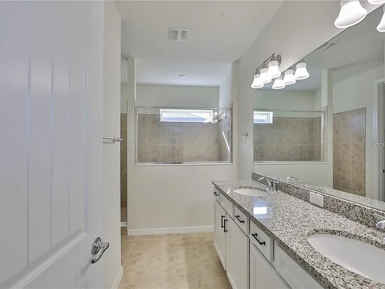 3323 Monroe Meadows Dr — Photo 6
