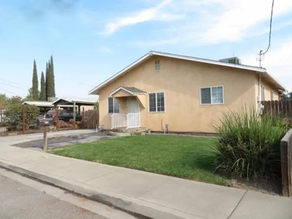 313 N 4th Ave, Oakdale, CA 95361