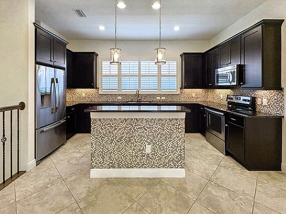 3rd image of 5808 Yeats Manor Dr