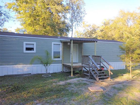 3rd image of 1042 College Cir