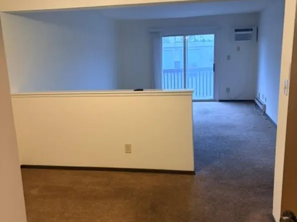10049 Kennedy Ave APT 2F, Highland, IN 46322