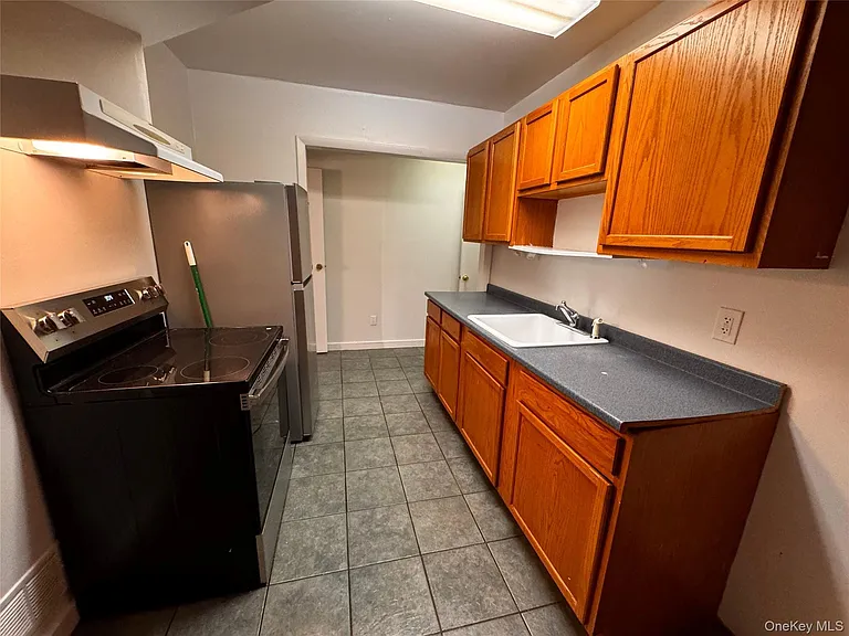 175 Main St #2L — Photo 8