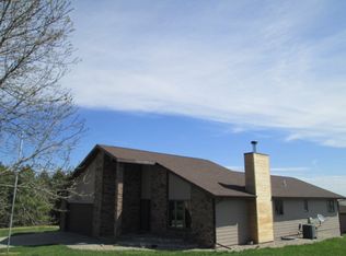 12600 Finigan Rd, Lincoln, NE 68517