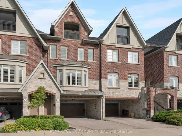 24 Gala Ln, Toronto, ON M8Y 0A9